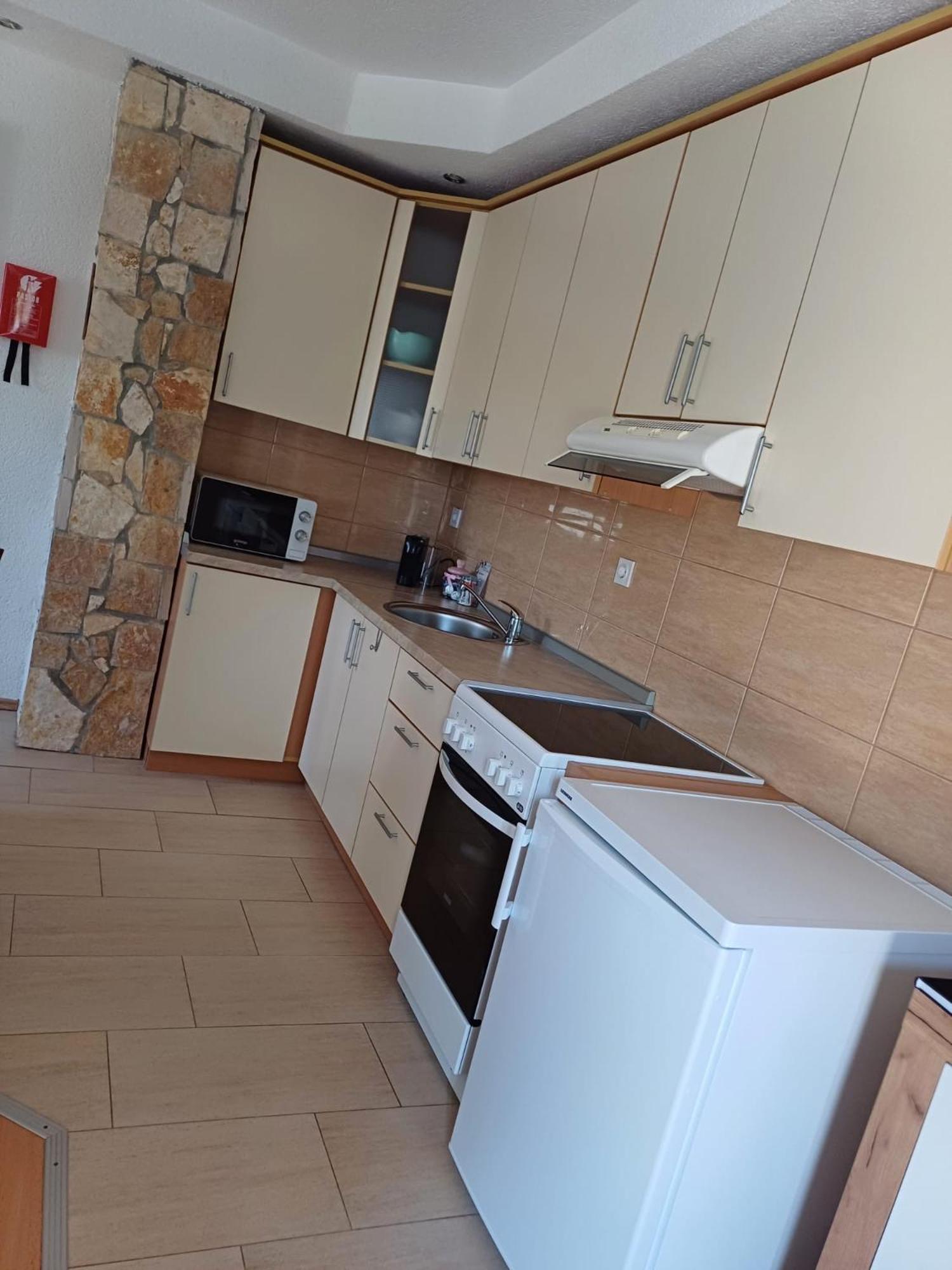 Ambiente Apartment Jasenice  Luaran gambar