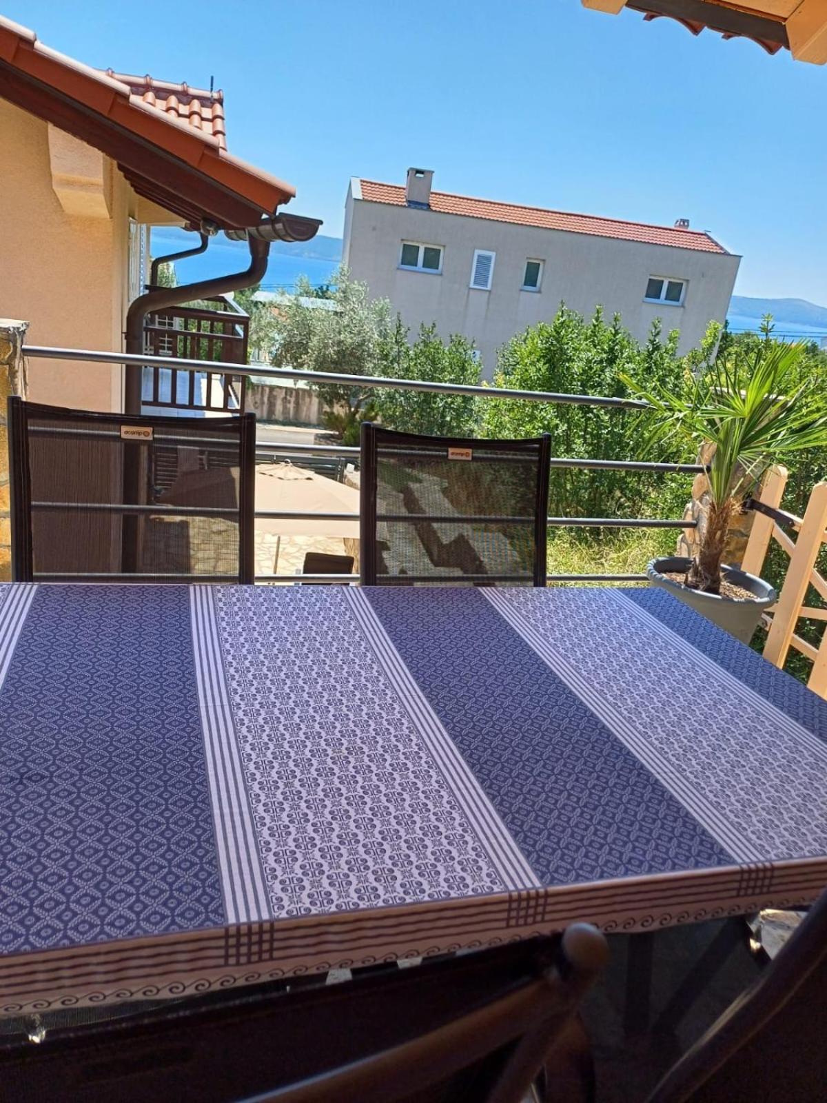 Ambiente Apartment Jasenice  Luaran gambar