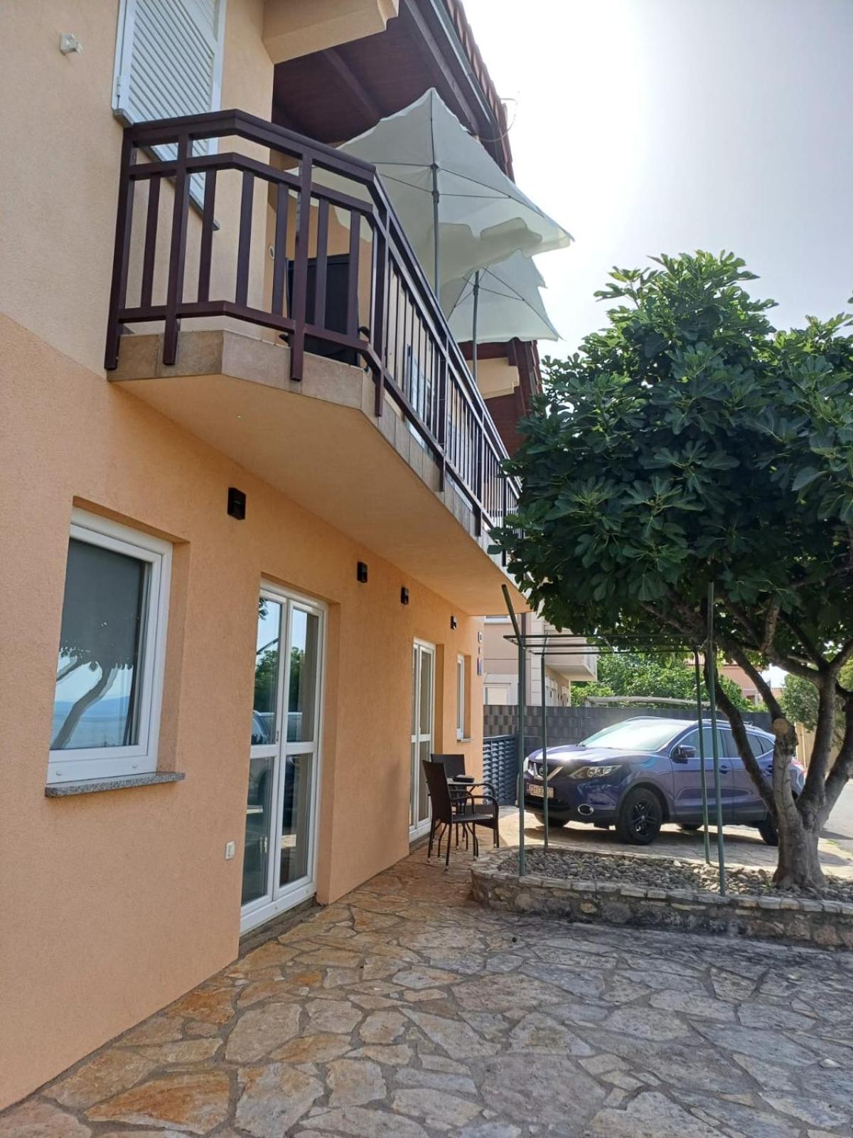 Ambiente Apartment Jasenice  Luaran gambar