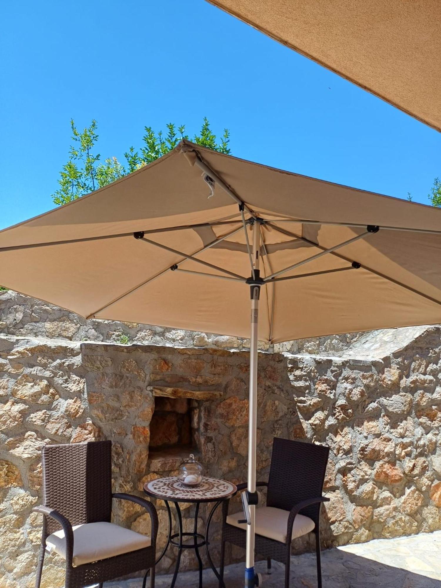 Ambiente Apartment Jasenice  Luaran gambar